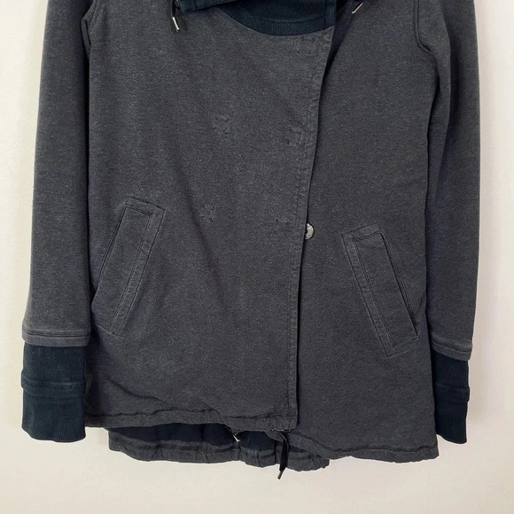 LULULEMON  | GRATITUDE WRAP IN HEATHERED CHARCOAL - Picture 4 of 14